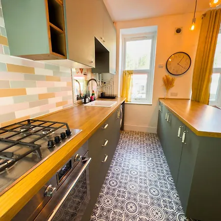 Theone 1 Bedroom By Altoluxoexperience Short Lets & Serviced With Parking & Wifi Bristol