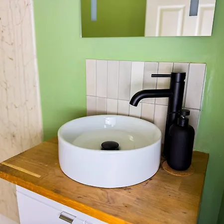 Theone 1 Bedroom By Altoluxoexperience Short Lets & Serviced With Parking & Wifi Bristol