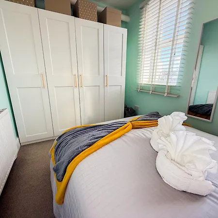 Theone 1 Bedroom By Altoluxoexperience Short Lets & Serviced With Parking & Wifi Apartamento