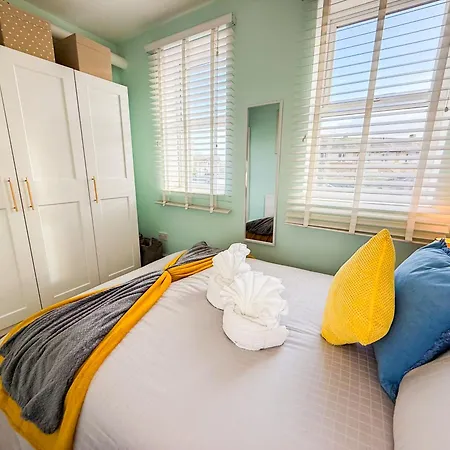 Theone 1 Bedroom By Altoluxoexperience Short Lets & Serviced With Parking & Wifi