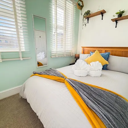 Theone 1 Bedroom By Altoluxoexperience Short Lets & Serviced With Parking & Wifi 公寓